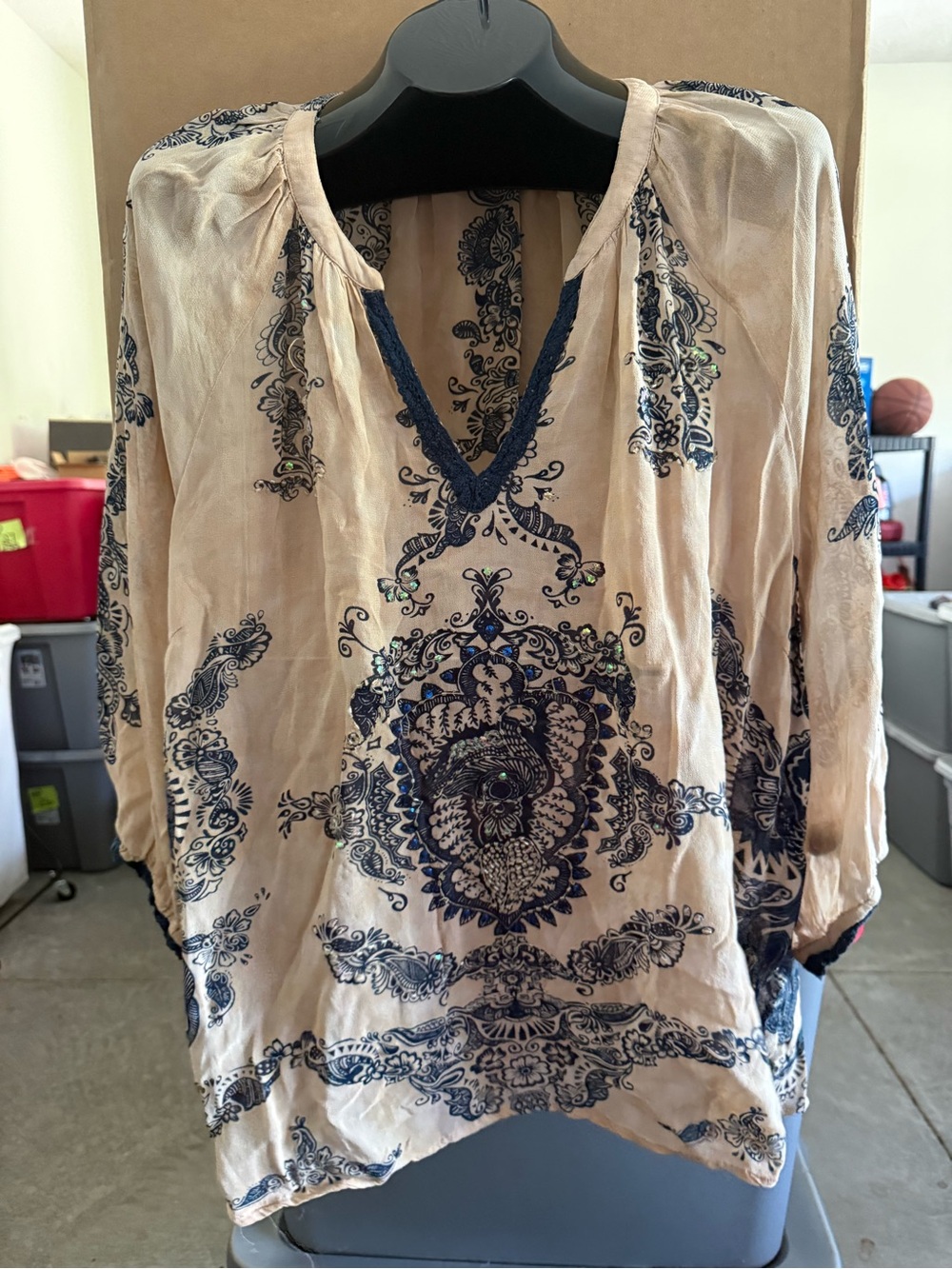 Boho Embroidered V-Neck Women’s Top - Navy on Cream mp51